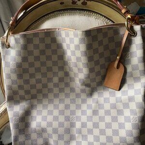 Authentic Louis Vuitton Graceful